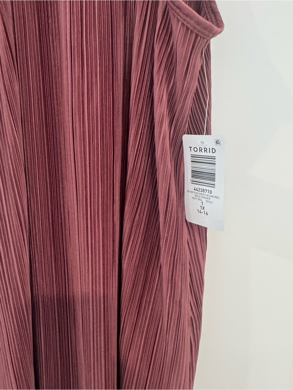 torrid Pleated Halter Midi Dress in Rosewood - Picture 8 of 9